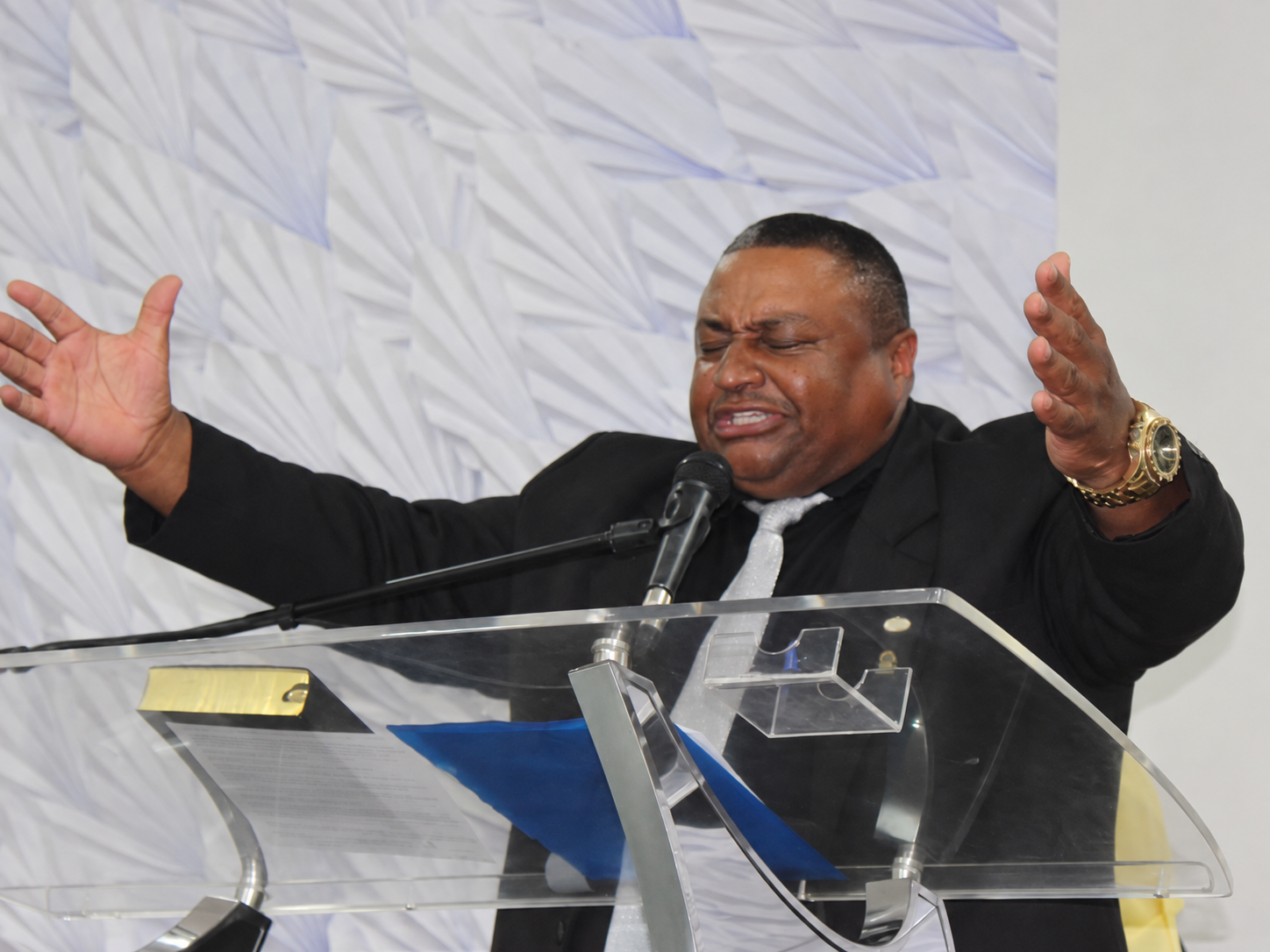 Pastor Josemar Correia